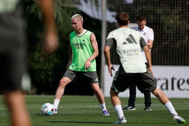 Franco Mastantuono en su primer entrenamiento con el Real Madrid (Real Madrid)