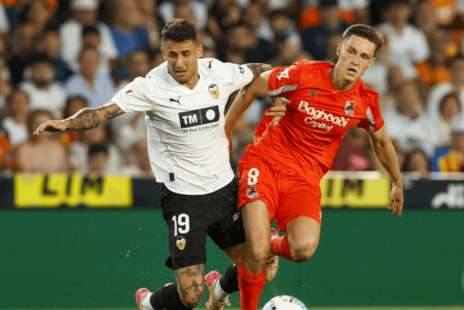 Dani Raba, el primero de los fichajes, debuta con el Valencia CF (Foto: LALIGA)