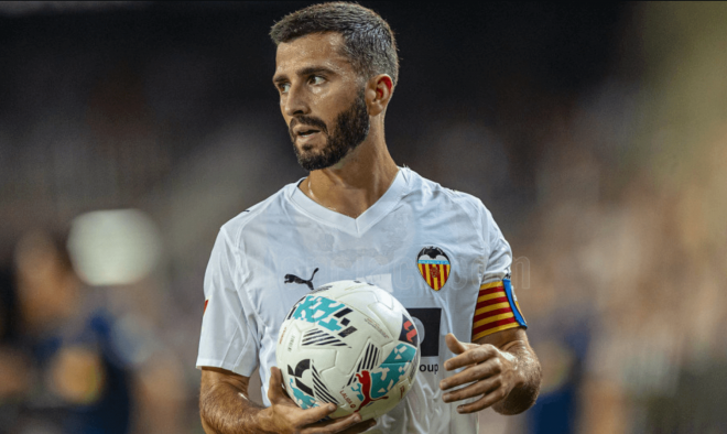 Gayà la Real Sociedad (Foto: Valencia CF)