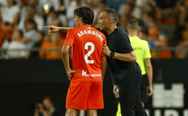 Sergio Francisco, entrenador de la Real, habló de Sadiq, no cuenta con él (Foto: LALIGA)