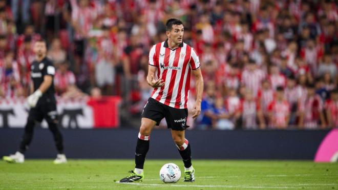 Dani Vivian, ante el Sevilla en San Mamés (Foto: Athletic Club).