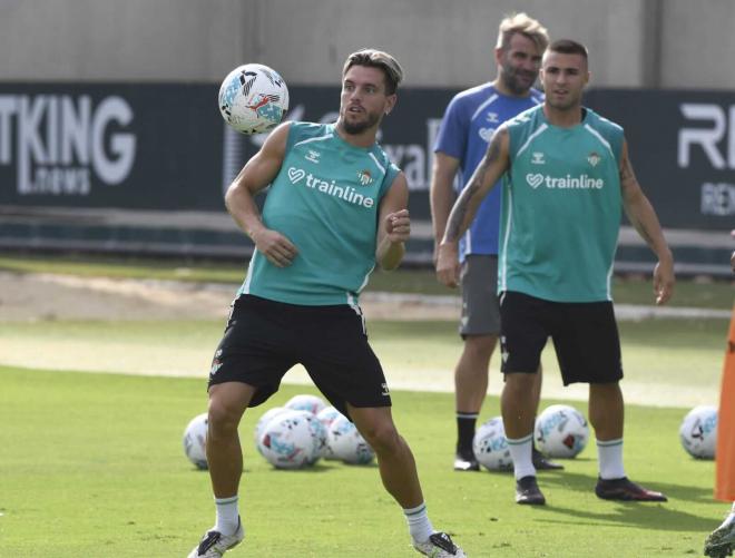 Lo Celso, en el entrenamiento (Foto: Kiko Hurtado)