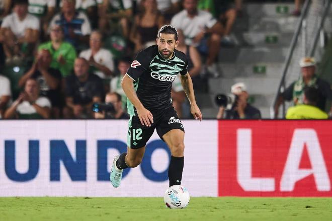 Ricardo Rodríguez, ante el Elche (Foto: Europa Press)