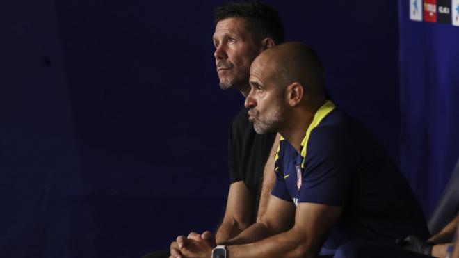Diego Pablo Simeone, en el banquillo del RCDE Stadium (Europa Press)