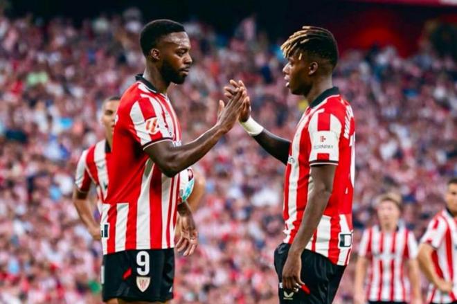 Iñaki cede el penalti a Nico Williams ante el Sevilla en San Mamés (Foto: Athletic Club).