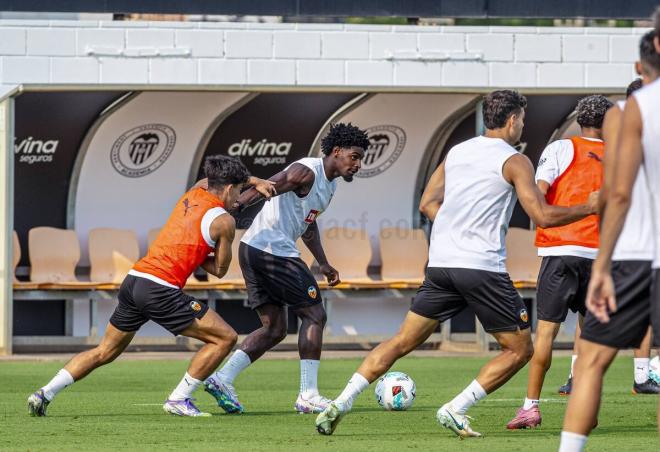 Thierry Rendall (Foto: Valencia CF)