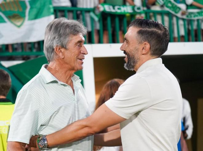 Pellegrini saluda a Sarabia (Foto: Cordonpress)