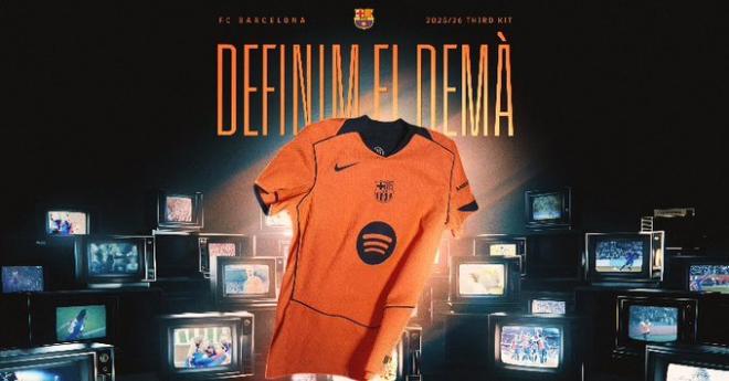Tercera equipación del FC Barcelona (FCB)