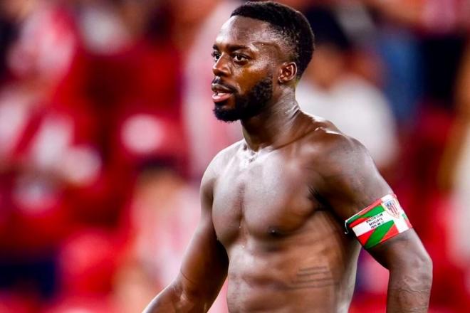 El capitán Iñaki Williams luce músculos en San Mamés (Foto: Athletic Club).