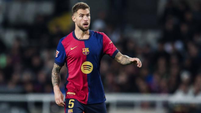 Íñigo Martínez en un partido del FC Barcelona (Cordon Press)
