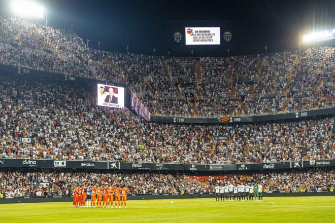 Mestalla lleno ante la Real Sociedad (Foto: Valencia CF)