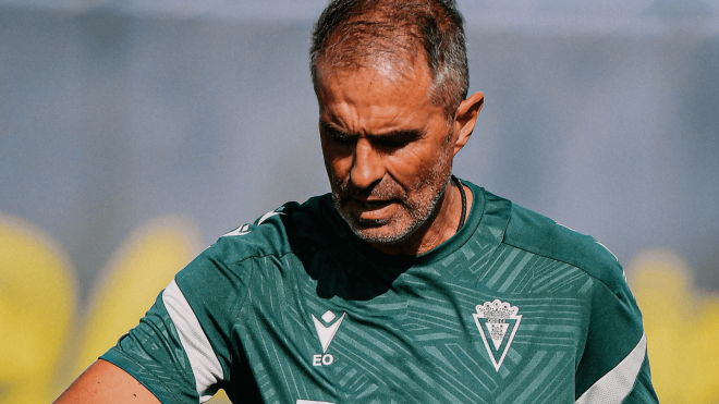 Gaizka Garitano, en un entrenamiento del Cádiz (Foto: CCF).