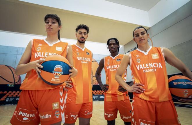 Valencia Basket presenta su nueva piel naranja para estrenar el Roig Arena