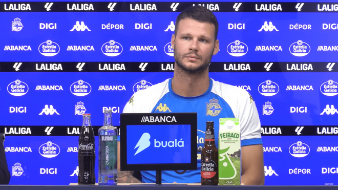 Daniel Bachmann, en rueda de prensa.