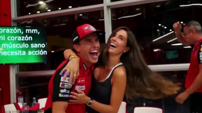 Marc Márquez y Gemma Pinto, en el GP de Austria (Foto: Ducati).