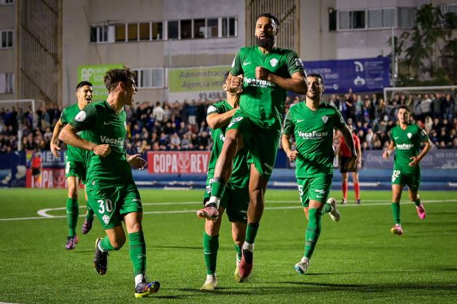 Mourad celebra un gol con el Elche (Foto: Cordon Press).
