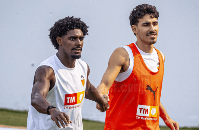 Thierry y André Almeida entrenando (Foto: Valencia CF)