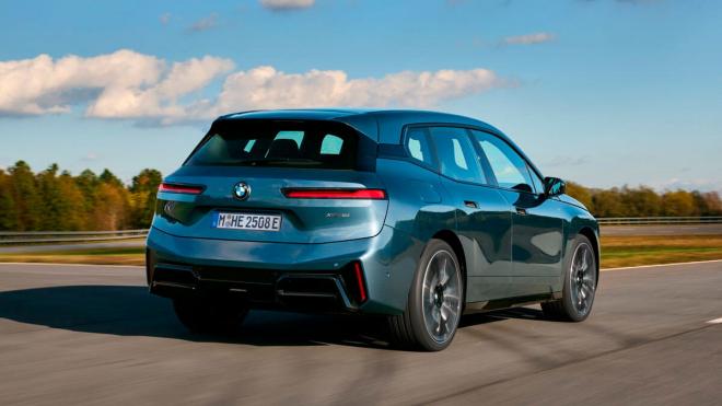 BMW iX 2025