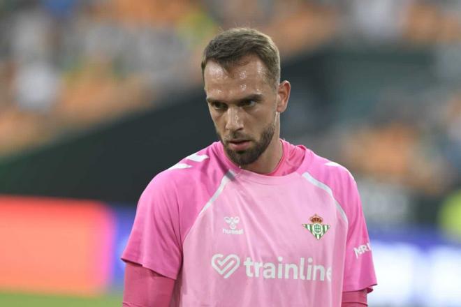 Pau López, con el Betis (Foto: Kiko Hurtado)