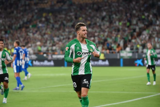 La celebración del gol de Lo Celso al Alavés (Foto: Kiko Hurtado)