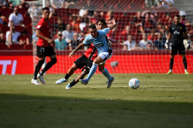 Iago Aspas, en una jugada del Mallorca-Celta (FOTO: Cordón Press).