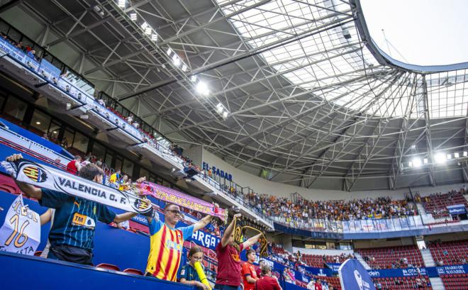 Aficionados del Valencia CF en Pamplona (Foto: Valencia CF)