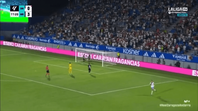 Bazdar manda a callar en su celebración del 1-3 en el Zaragoza-Andorra.