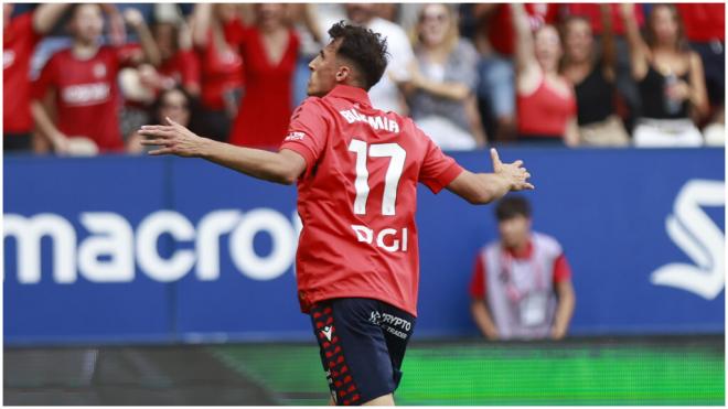Budimir celebrando su gol frente al Valencia. (@Osasuna)
