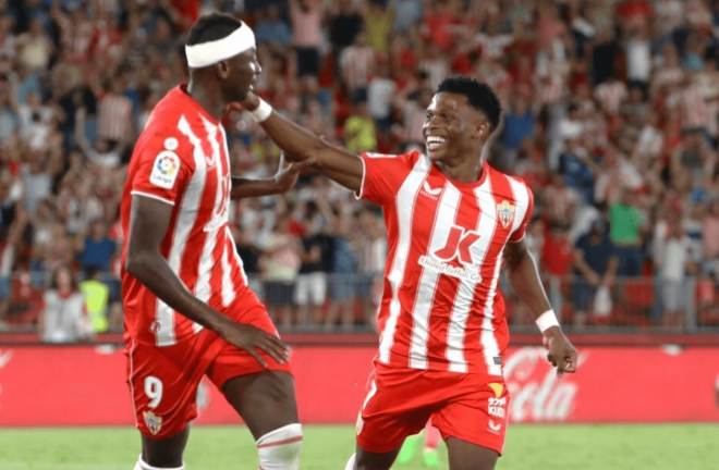 Sadiq y Ramazani, dos de los objetivos del Valencia CF en el mercado de fichajes (Foto: LALIGA)