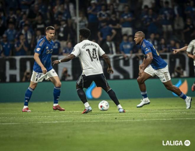 Tchouaméni, durante el Oviedo-Madrid (Foto: LaLiga).