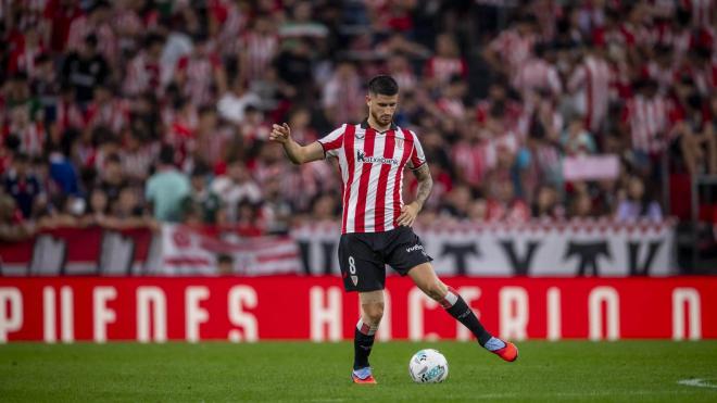 Oihan Sancet en acción ante el Rayo Vallecano en San Mamés (Foto: Athletic Club).