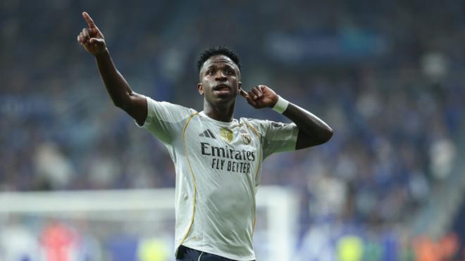 Vinicius Júnior celebrando su gol contra el Oviedo (Europa Press)
