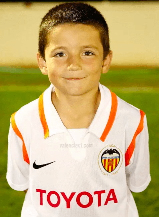 Hugo Guillamón de pequeño (Foto: Valencia CF)