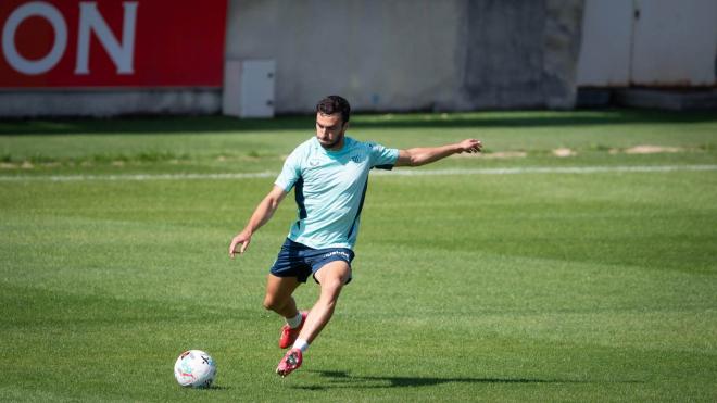 Iñigo Lekue, durante un entrenamiento con el Athletic (Foto: Athletic Club).