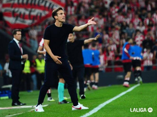 Iñigo Pérez, durante el Athletic-Rayo Vallecano (Foto: LaLiga).