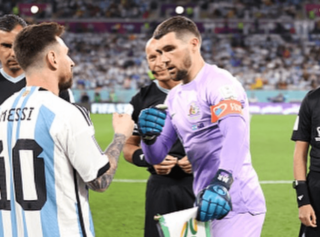 Mathew Ryan, un fijo con Australia, aquí saluda a Messi (Foto: Instagram Mathew Ryan)