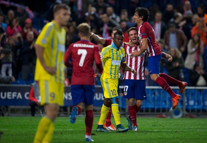 Saúl Ñíguez celebra su gol en el Atlético-Astana de 2015 (Foto: EFE).