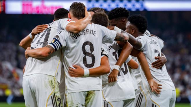 Los jugadores del Real Madrid celebran un gol en el Bernabéu (Foto: Cordon Press)