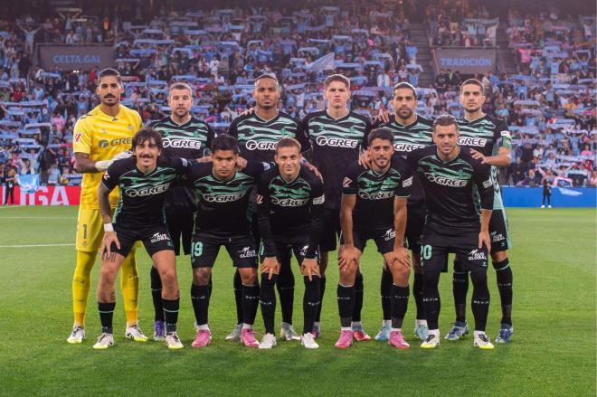 Los jugadores del Betis celebran el gol de Bartra al Celta (Foto: EFE)