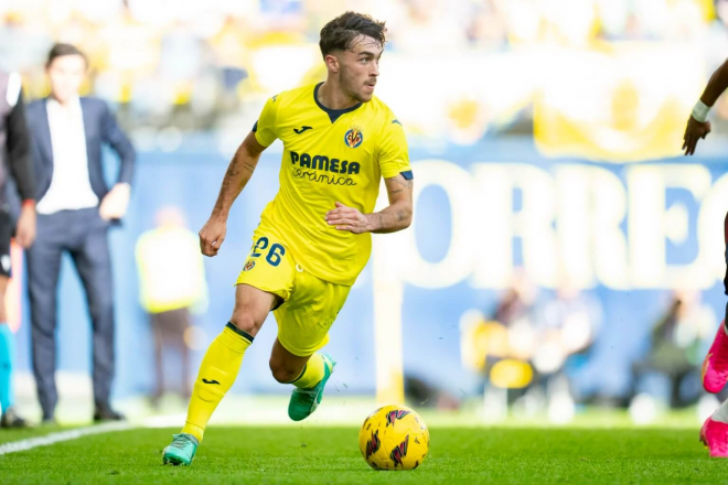 Adrià Altimira en La Cerámica. (Foto: Villarreal CF)