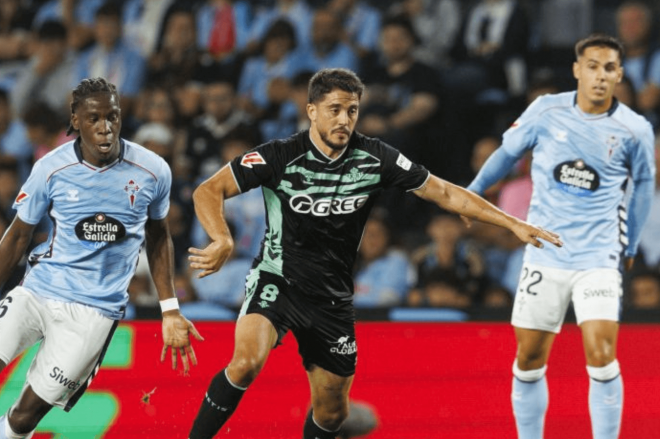 Ilaix Moriba y Hugo Sotelo ante el Betis (Foto: LaLiga).