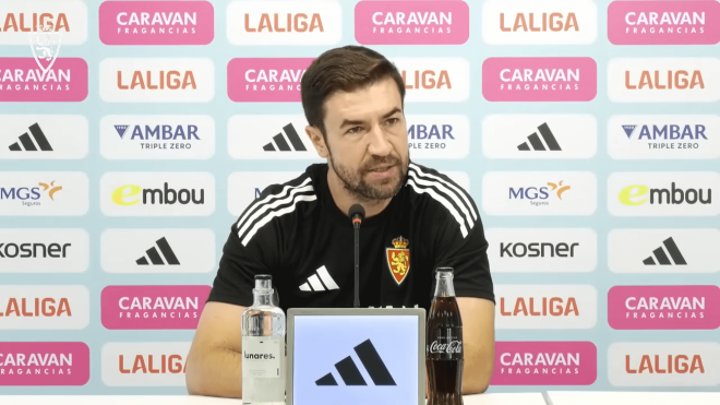 Gabi Fernández, en rueda de prensa con el Real Zaragoza.