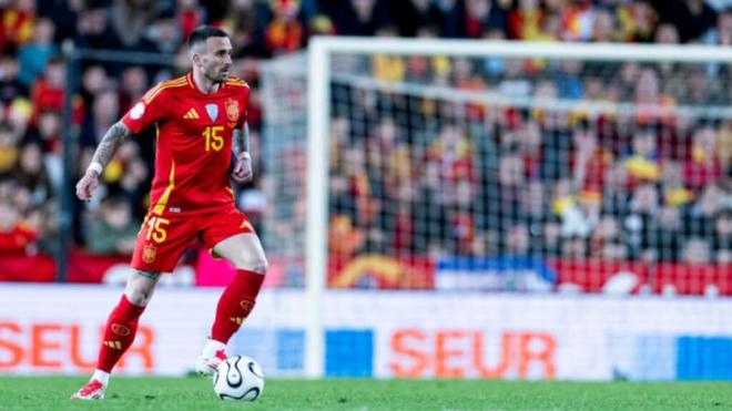 Aleix García con la Selección Española (Foto: @SEFutbol)