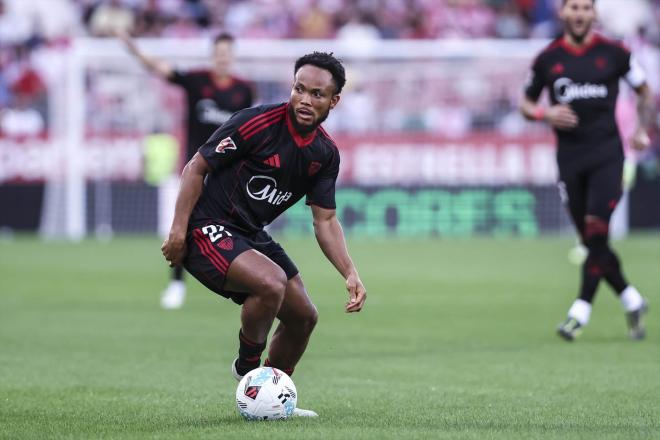 Ejuke, ante el Girona (Foto: Europa Press)