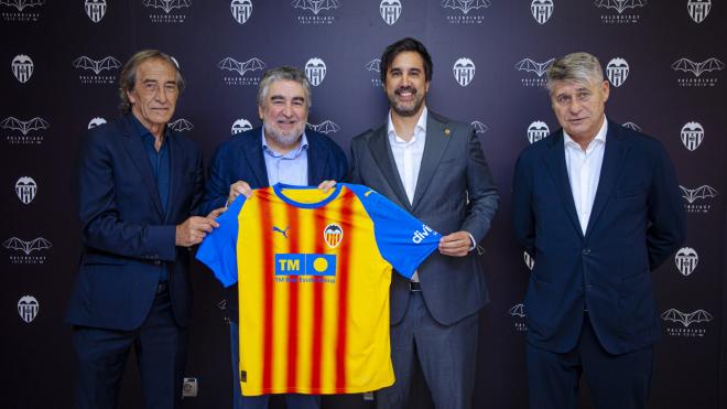 José Manuel Rodríguez Uribes (CSD) visita Mestalla con el asunto del Mundial y el Nou Mestalla pendientes (Foto: Valencia CF)