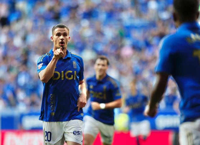 Leander Dendoncker celebra su gol en el Oviedo-Real Sociedad (Foto: EFE).