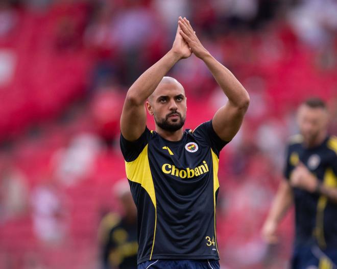 Amrabat, en un partido.