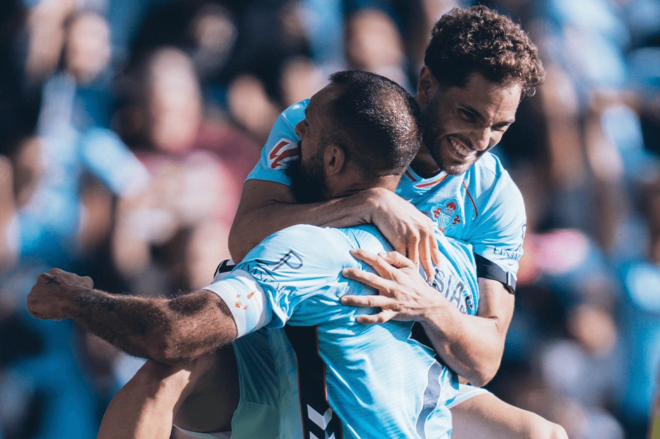 Borja Iglesias celebra su gol con Javi Rueda (Foto: Celta).