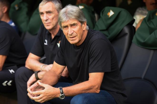 Manuel Pellegrini, ante el Athletic (Foto: Kiko Hurtado).