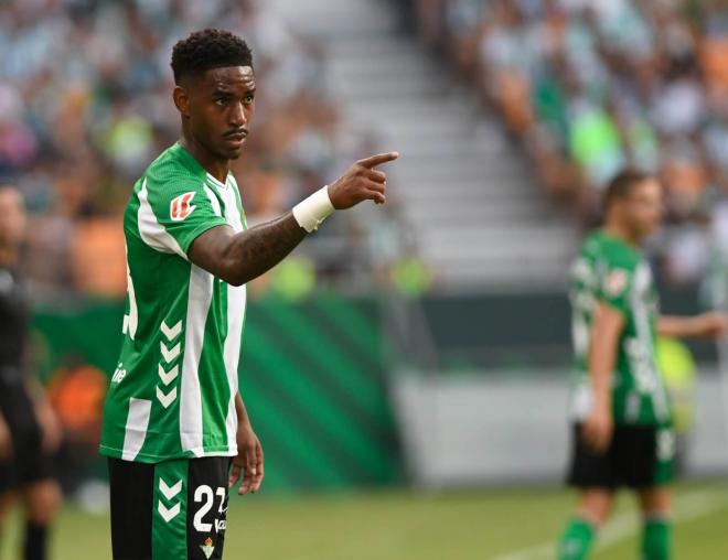 Junior Firpo, ante el Athletic (Foto: Kiko Hurtado).
